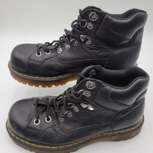 Dr. Martens Air Wair Y2K men\'s size 9 pre-owned 10962